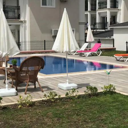 Villa Oeluedeniz 빌라